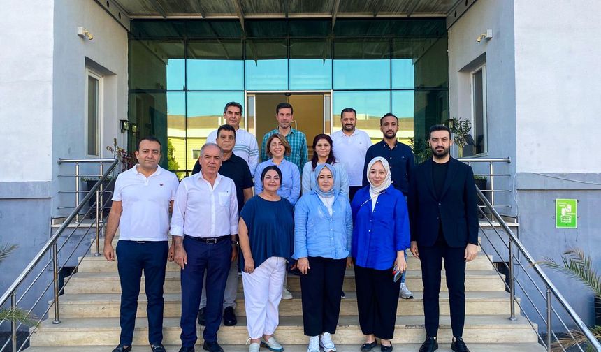 SEYHAN’DA SİYASET ÜSTÜ TEMİZLİK SEFERBERLİĞİ