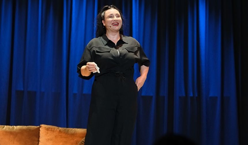 Yasemin Sakallıoğlu’ndan Yangın Bölgelerine Anlamlı Destek