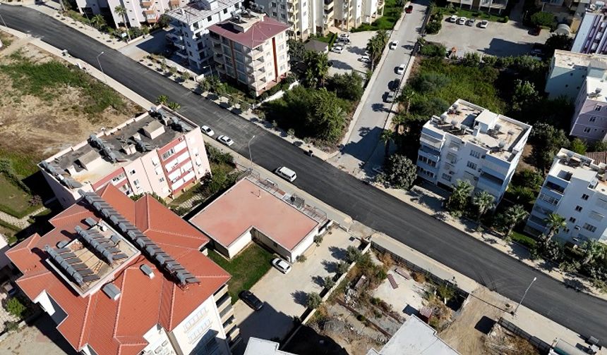 BÜYÜKŞEHİR’LE ANAMUR’UN GRUP YOLLARI AVRUPA STANDARDINA YÜKSELDİ