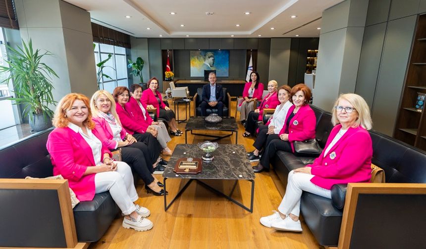 BAŞKAN SEÇER, ‘MELVIN JONES FELLAWSHIP DOSTLUK ÖDÜLÜ’NE LAYIK GÖRÜLDÜ