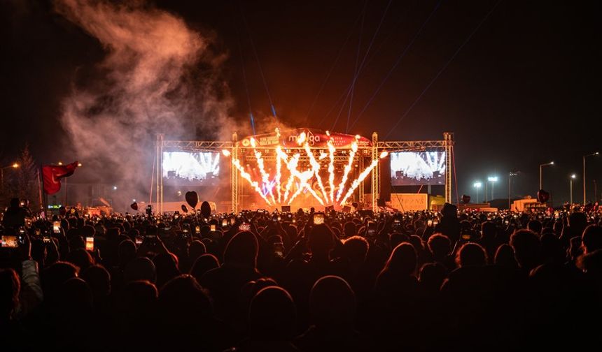 maNga’dan Bolu’da Tarihi Cumhuriyet Konseri!