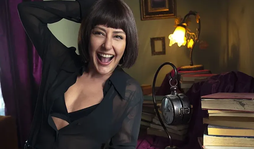 Melek Mosso'dan yeni imaj