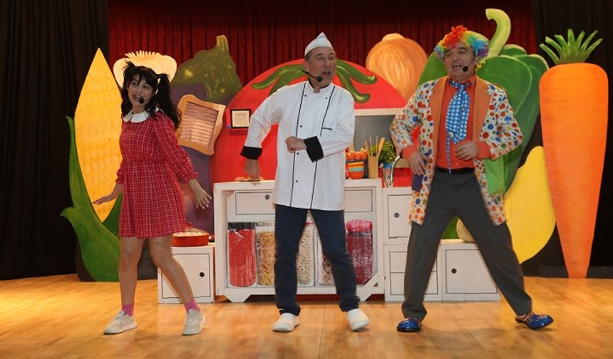 Yüreğir Belediyesi’nden Ara Tatilde Çocuklara Tiyatro Sürprizi