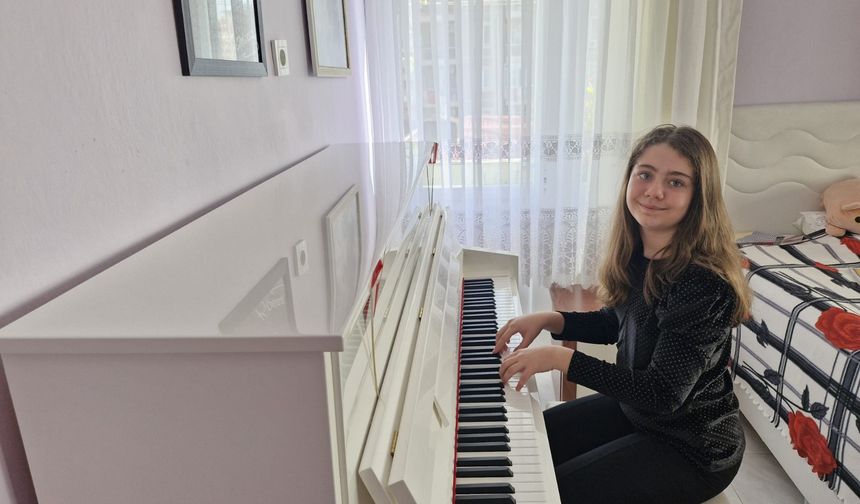 10 Kasım’da “Premier”ini ÇSG Çukurova Okulu’nda piyanoyla seslendirecek