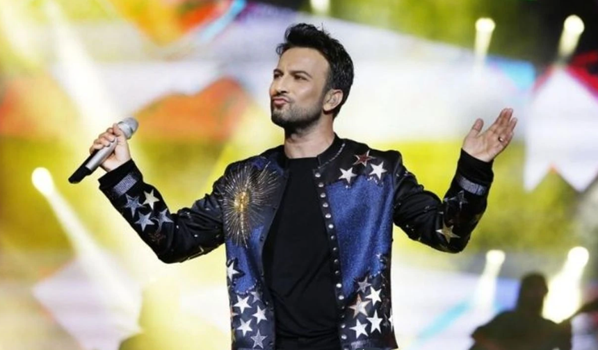 Özgür Aras; "Tarkan kendini Türkiye’ye sevdirmek için hiç uğraşmadı; biz onu zaten çok sevdik.”