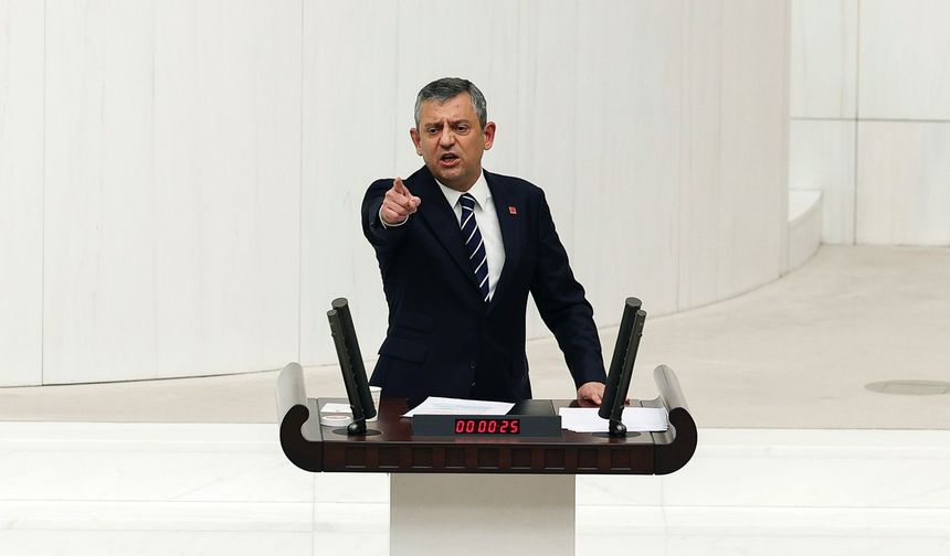 CHP lideri Özgür Özel’den bütçe konuşması: "AKP’nin kara düzeni" dedi, vaatlerini tek tek sıraladı