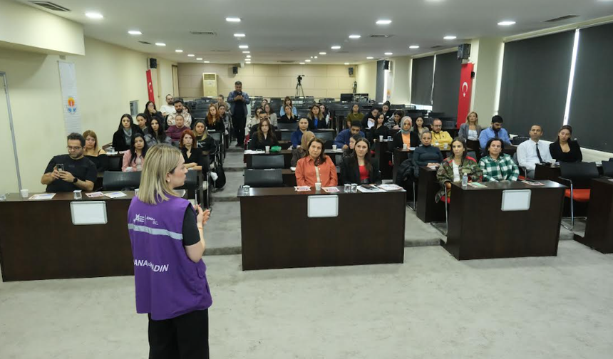 Büyükşehir’den velilere yönelik eğitim…