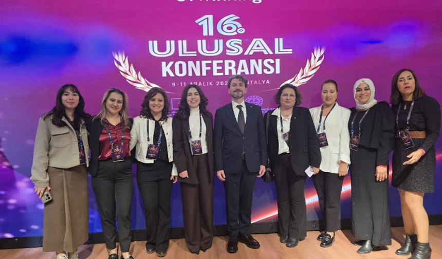 ADANALI ÖĞRETMENLERDEN ULUSAL GURUR