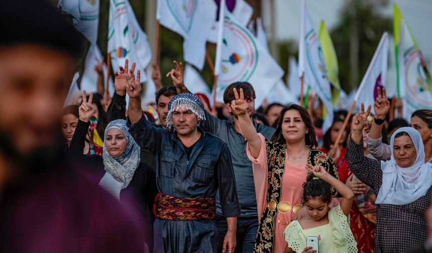 1381 Yurttaştan Ortak Çağrı: “Rojava’ya Saldırmayın, Kürtlerle Barışı Büyütün”