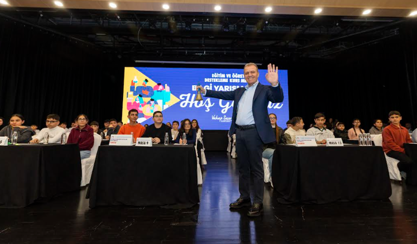 BAŞKAN SEÇER, ‘5. LGS BİLGİ YARIŞMASI’NDA ÖĞRENCİLERLE BULUŞTU