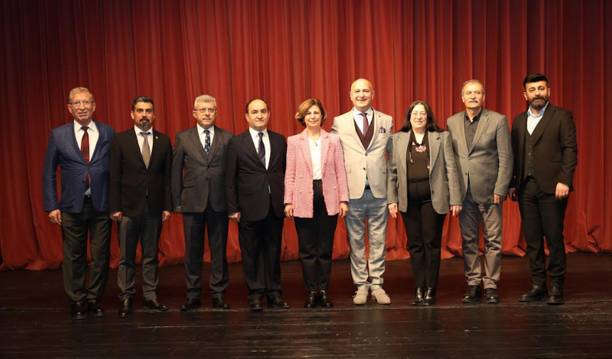 Zülfü Livaneli’den Eskişehir’de “Anadolu Hümanizmi” Söyleşisi