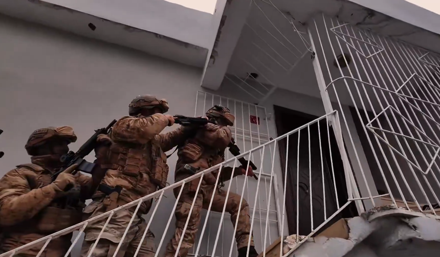 Jandarma’dan Dev Tefecilik Operasyonu: 25 Milyar TL’lik Para Trafiği, 2,2 Milyar TL’lik Mal Varlığına El Konuldu