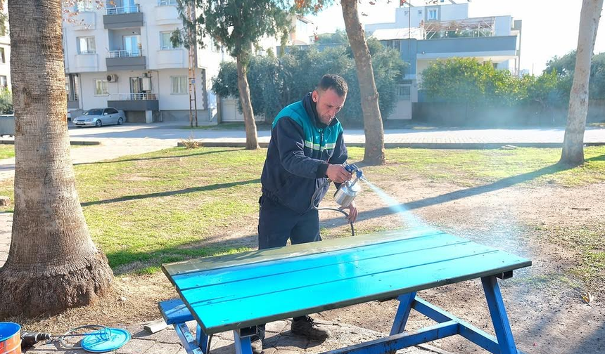 Ceyhan Belediyesi Park ve Bahçeler Müdürlüğü’nden İlçe Genelinde Yoğun Mesai