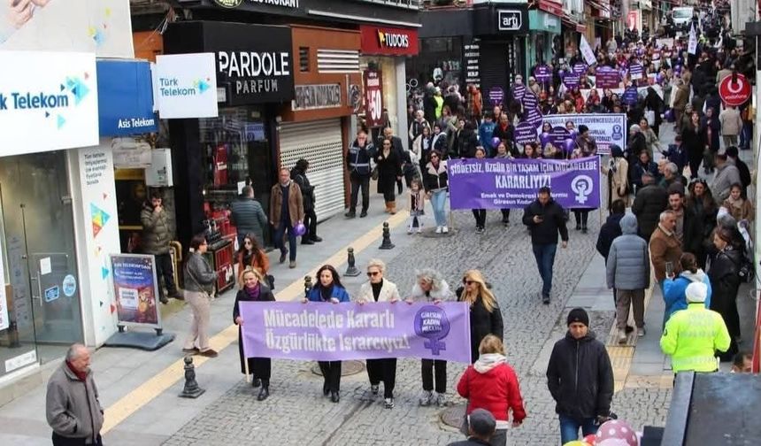 Giresun’da Kadınlar 8 Mart’ta Alanlardaydı: “Eşitlik ve Özgürlük İçin Mücadeleye Devam”