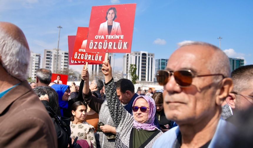 SEYHAN’IN İRADESİ İÇİN TEK YÜREK: "ADALET YERİNİ BULANA KADAR BURADAYIZ!"