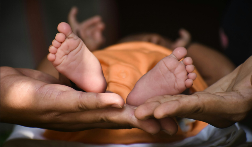 Çocuk Ölümlerini Azaltmadaki İlerleme Yavaşladı: 2024’te 4,9 Milyon Çocuk Beş Yaşına Ulaşamadı