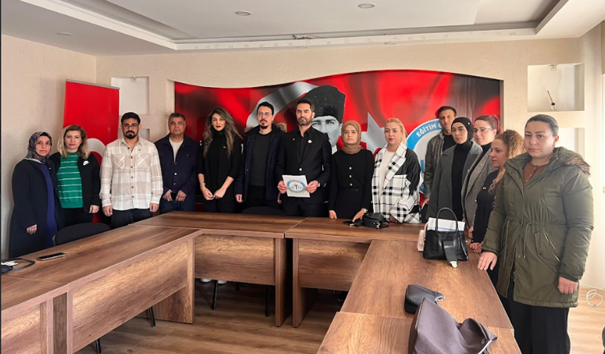 Eğitim Gücü Sen Adana Şubesi Başkanı Fırat Aksu: “Öğretmenler Sahipsiz Değildir, Sessiz Kalmayacağız”