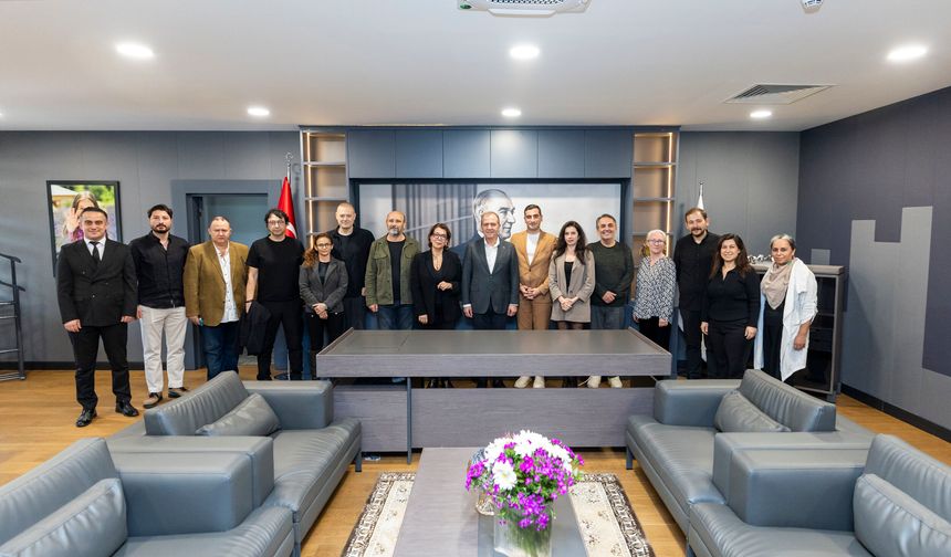 Vahap Seçer; “Sanata yapılan yatırımlardan olumlu karşılık buluyoruz”