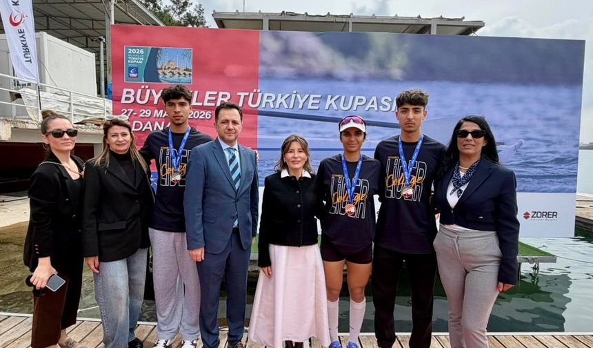 İstanbul Lider Koleji, Türkiye Kürek Federasyonu Büyükler Türkiye Kupası’ndan 3 Madalya ile Döndü