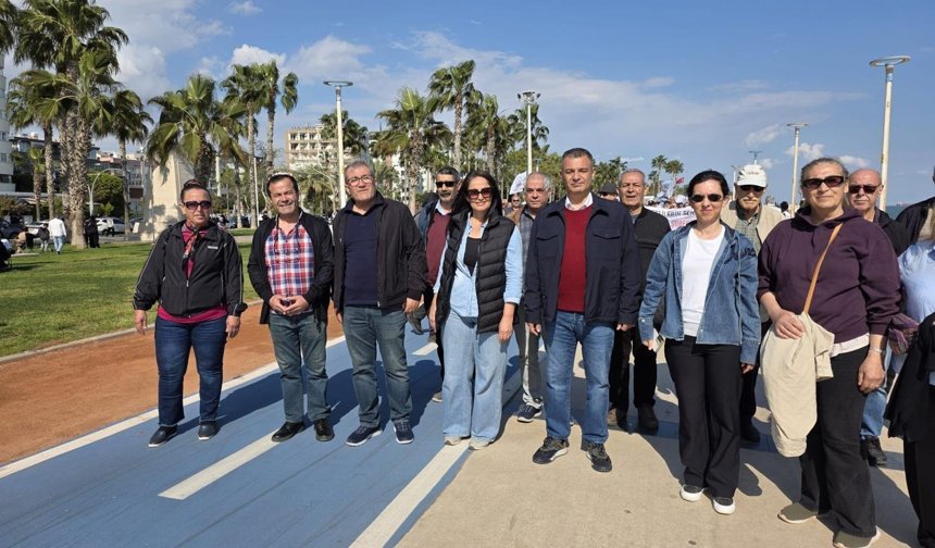 CHP PM ÜYESİ OZAN VARAL EMEKLİLERLE MEYDANDA, OMUZ OMUZA YÜRÜDÜ