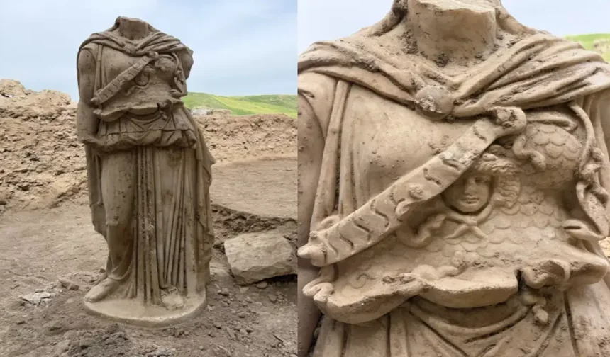 Laodikeia’da 2 metrelik Athena heykeli gün yüzüne çıkarıldı