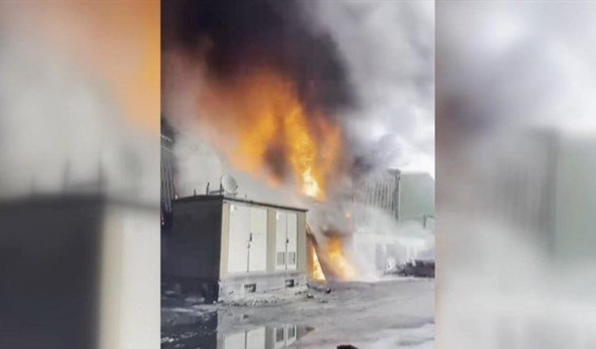 Adana’da Geri Dönüşüm Fabrikasında Yangın: Müdahale Sürüyor