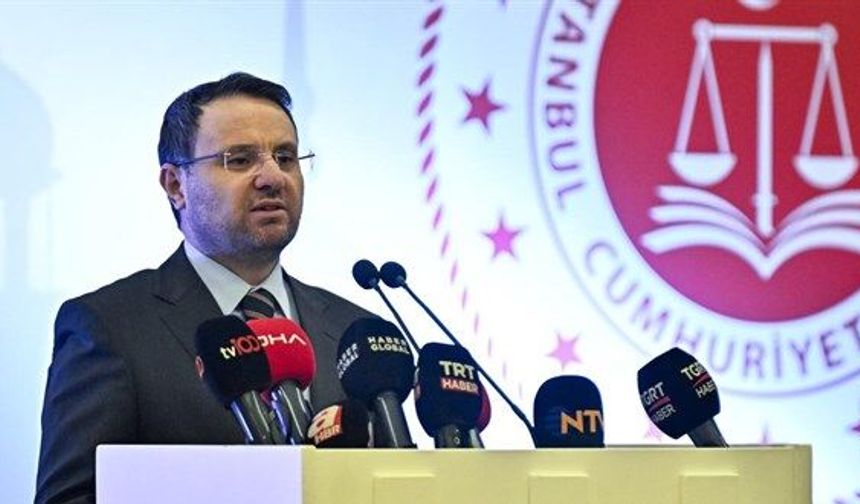 Akın Gürlek, Sosyal medyaya kimlikle giriş geliyor: 3 ay içinde uygulanacak