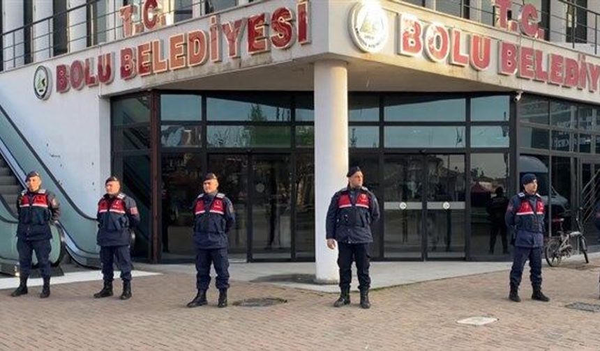 Bolu Belediyesi’nde “İrtikap” Soruşturması: Jandarma Binada Arama Yapıyor