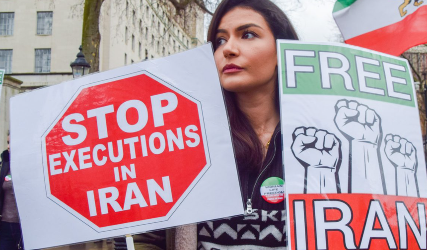 İHD’den İran’a Sert Çağrı: “İdam Politikasından Vazgeçin”