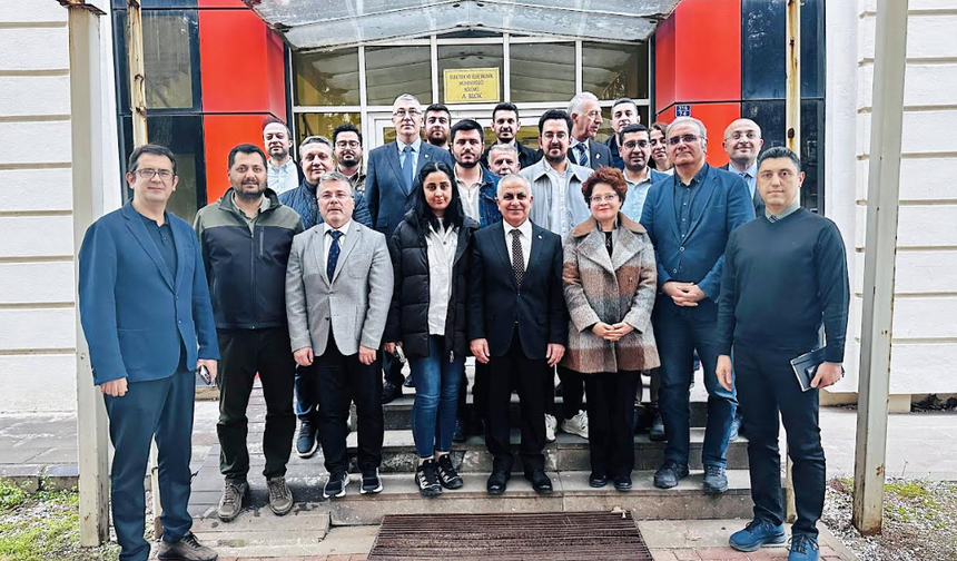 Rektör Doğan, Elektrik-Elektronik Mühendisliği akademisyenleriyle buluştu