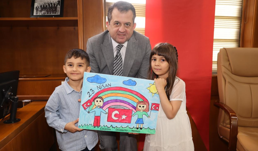 Çukurova Üniversitesinde 23 Nisan Coşkusu: Minik Rektör Göreve Geldi