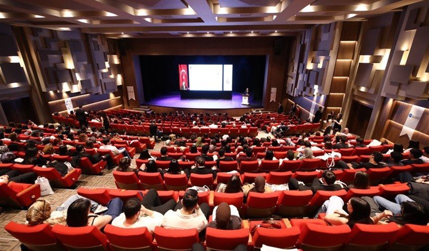 GAÜN’DE 10. ULUSAL GENÇ EDAD SEMPOZYUMU BAŞLADI