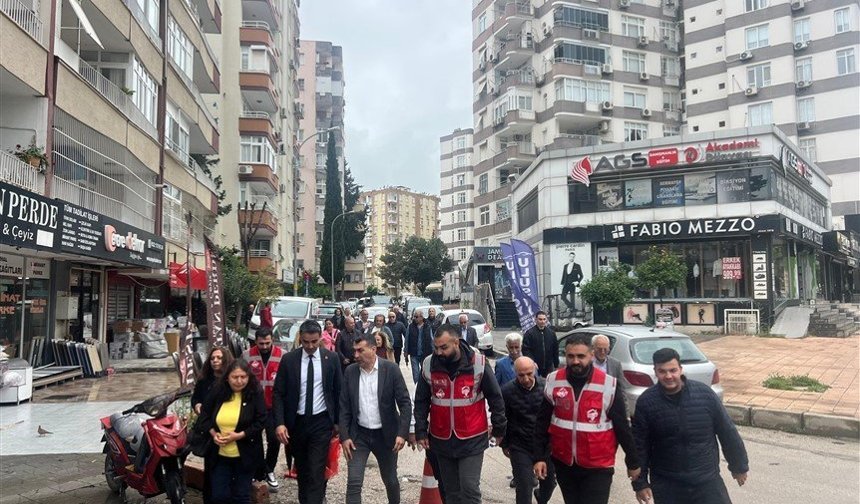 CHP Adana, Sahaya İndi