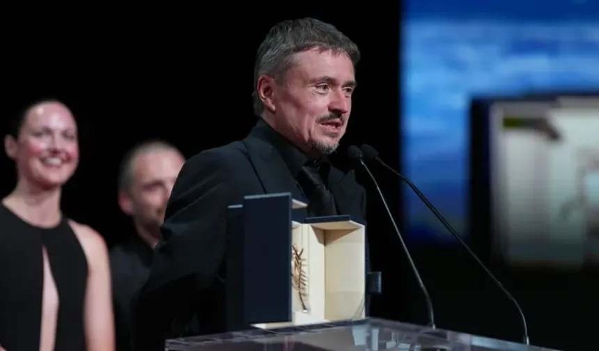 Cristian Mungiu’nun “Fiyort” filmi Cannes’da büyük ödülü kazandı