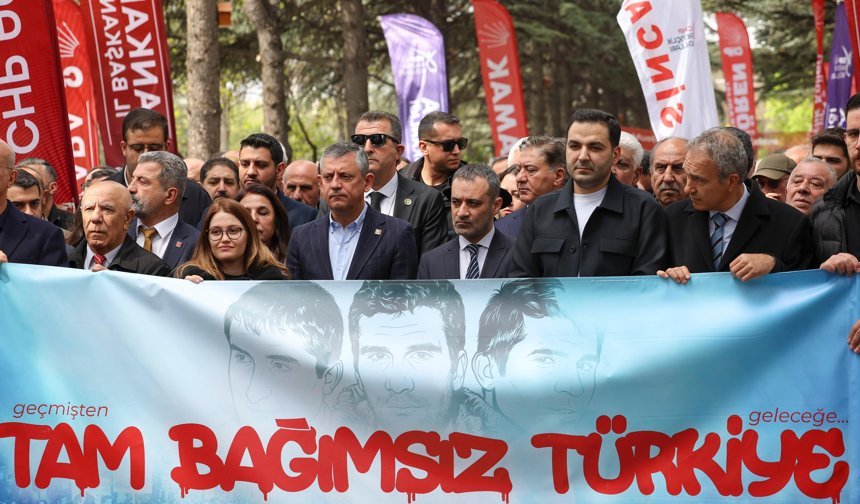 Özgür Özel’den “Üç Fidan” anmasında mesaj: “İdam kararları yok hükmünde olmalı”