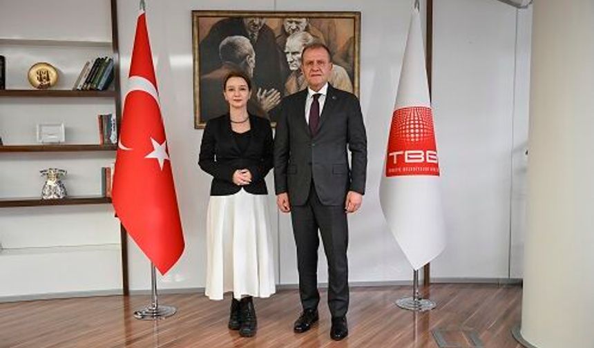 BAŞKAN SEÇER, CUMHURİYET GAZETESİ’NDEN İKLİM ÖNGEL’İN SORULARINI YANITLADI