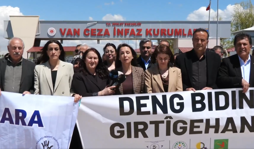 Hatimoğulları: “Kayyum Yasası Lağvedilmeli, Seçilmişler Görevlerine İade Edilmeli”