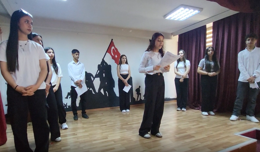 Seyhan İstiklal Anadolu Lisesi’nde 19 Mayıs Coşkusu