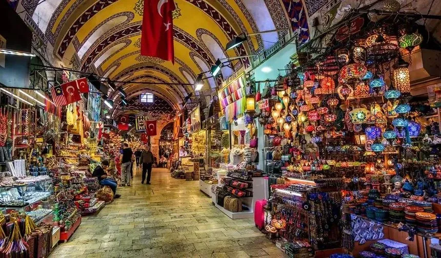Babam Gazete Okurdu, Ben Ekrana Bakıyorum: Haber Alışkanlığı Nasıl Değişti?