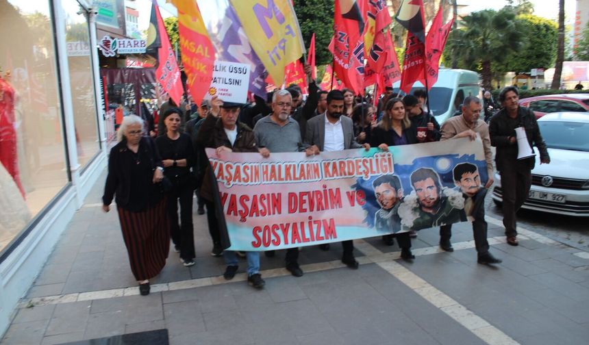 Deniz, Yusuf ve Hüseyin Şahsında Tüm Devrim Şehitleri Adana'da Anıldı