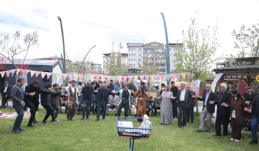 Erdîş’te Kürt Dil Bayramı Etkinlikleri Başladı: “Dil Kaybı, Hafıza Kaybıdır”