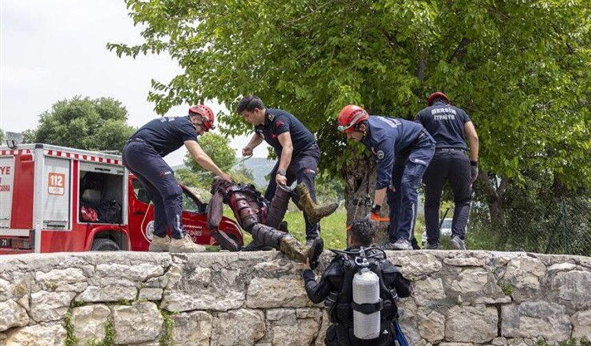 MERSİN BÜYÜKŞEHİR İTFAİYESİ’NDEN BOĞULMA VAKALARINA KARŞI TATBİKAT