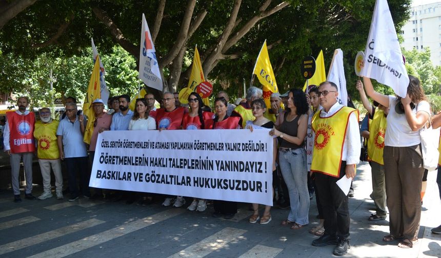 Adana’dan Ankara’da Mücadele Eden Direnen ve Boyun Eğmeyen Öğretmenlere Destek