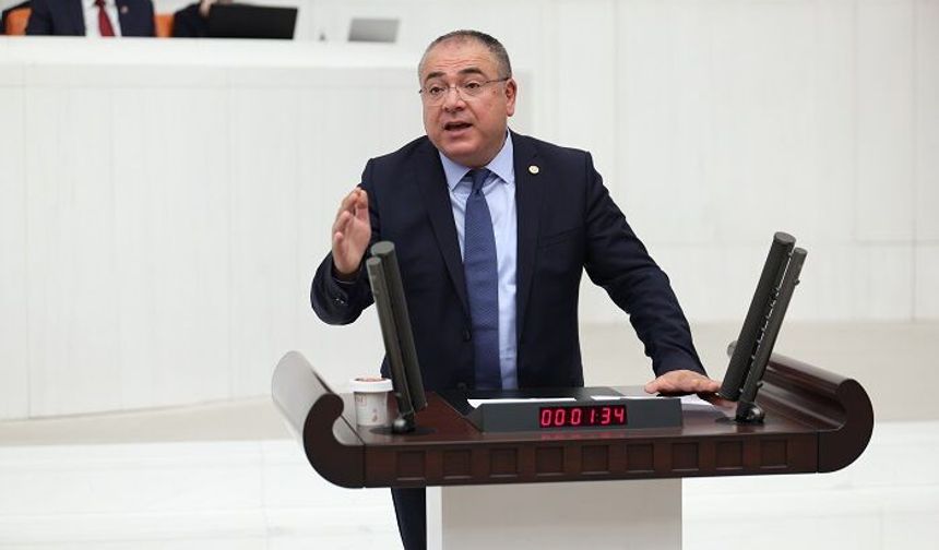 Evrim Karakoz: “Maaş Zammı Kaşıkla Veriliyor, Pazarda, Markette, Faturada Kepçeyle Geri Alınıyor”
