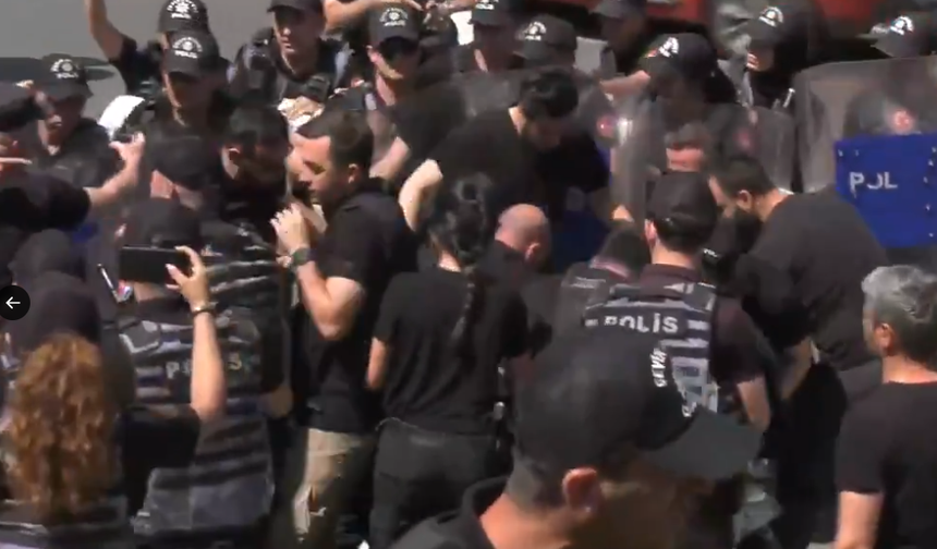 Ankara’da NATO Protestosuna Polis Müdahalesi: Çok Sayıda Gözaltı