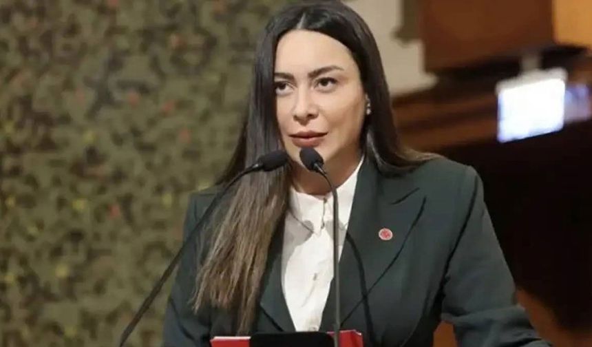 CHP'li belediye meclis üyesi Hülya Şimşek tutuklandı