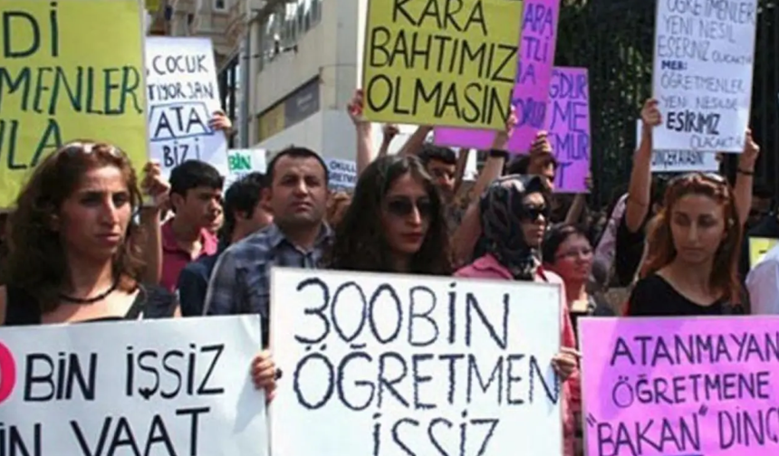 EMEK-AR raporu eğitimdeki güvencesizliği ortaya koydu: 86 bin ücretli öğretmen, 89 bin işsiz usta öğretici