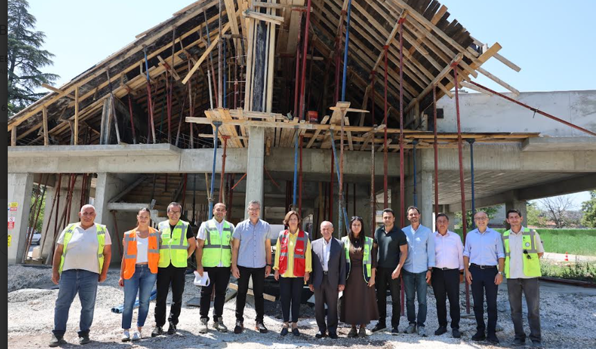 Başkan Ayşe Ünlüce, Sazova Çocuk Evi İnşaatını Yerinde İnceledi