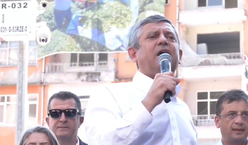 Rize’de Özgür Özel yoğun ilgiyle karşılandı