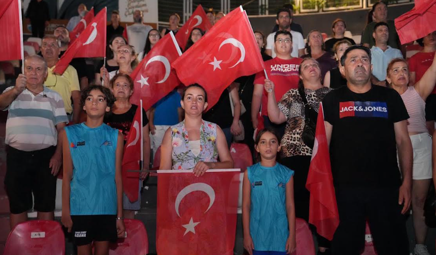 ÇUKUROVA’DA 30 AĞUSTOS COŞKUSU “YÜZYILIN DESTANI” İLE YAŞANDI